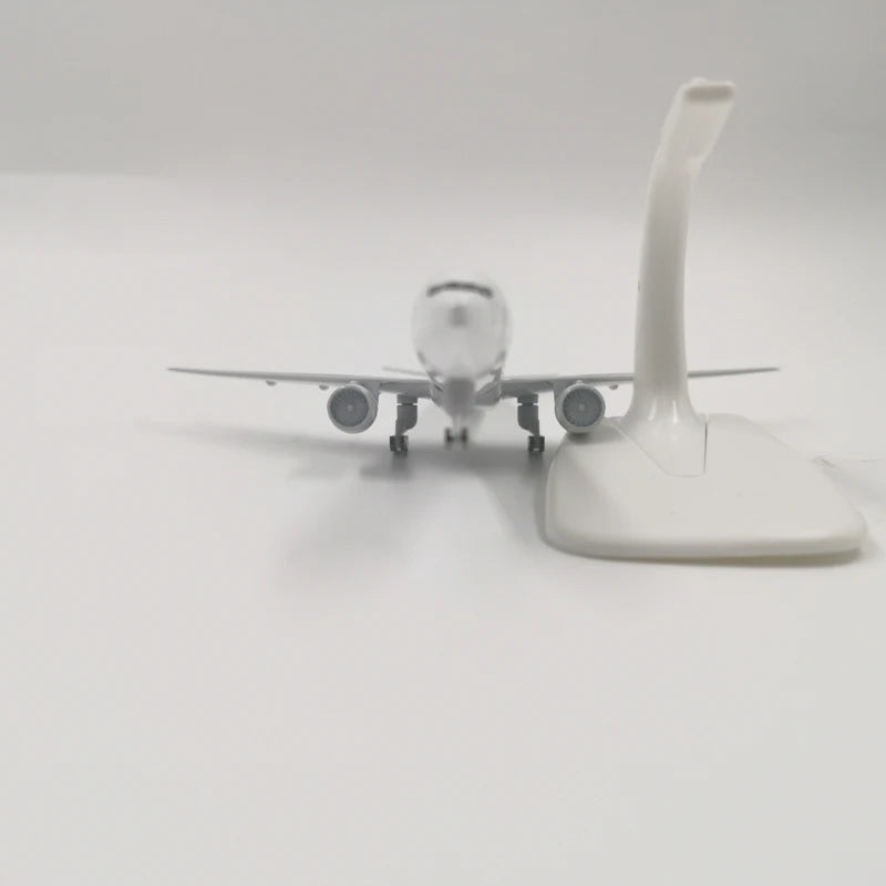 JASON TUTU 20cm Model Aircraft 1:300 scale Diecast