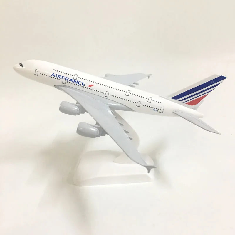 JASON TUTU 20cm Model Aircraft 1:300 scale Diecast