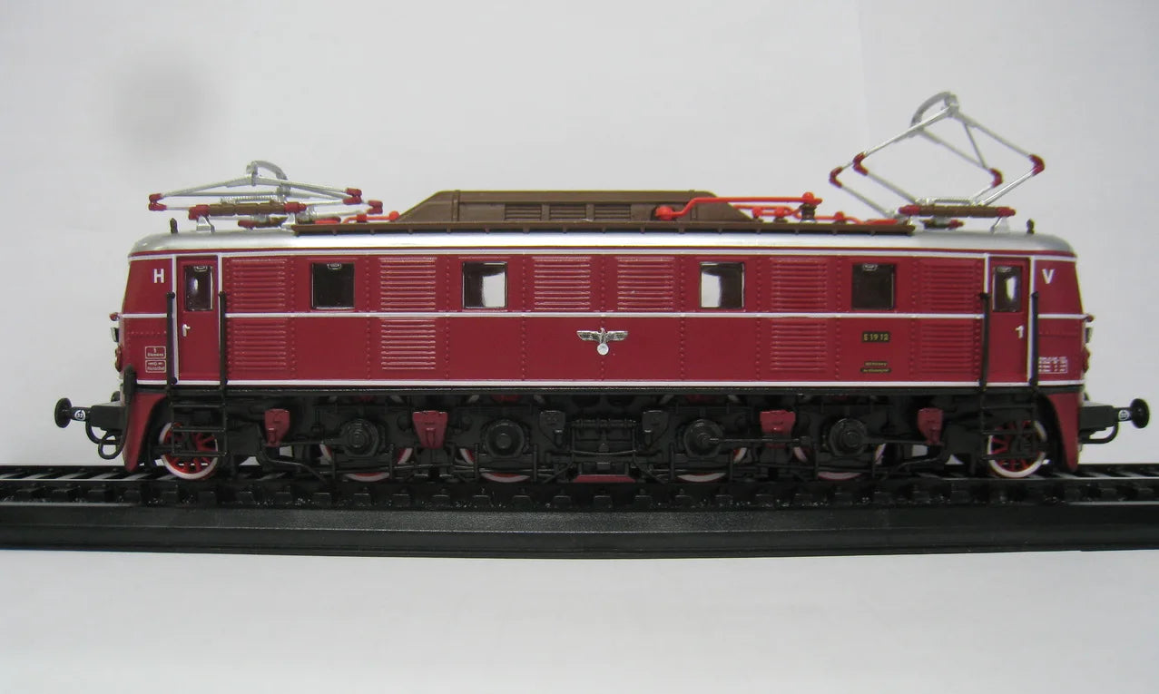 Atlas E 19 12 (1940) TRAIN 1/87 Diecast Model