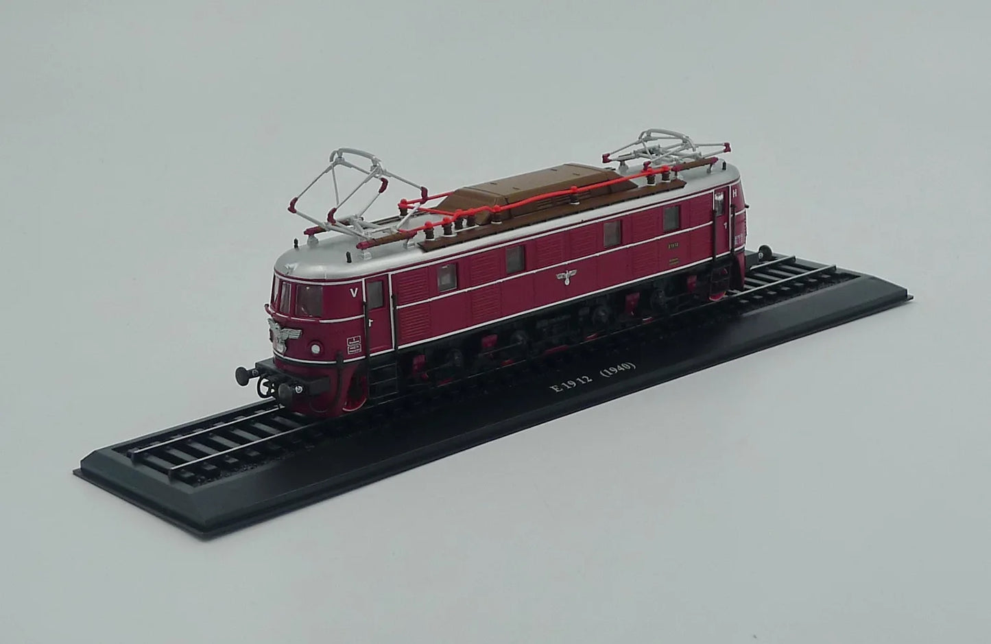Atlas E 19 12 (1940) TRAIN 1/87 Diecast Model