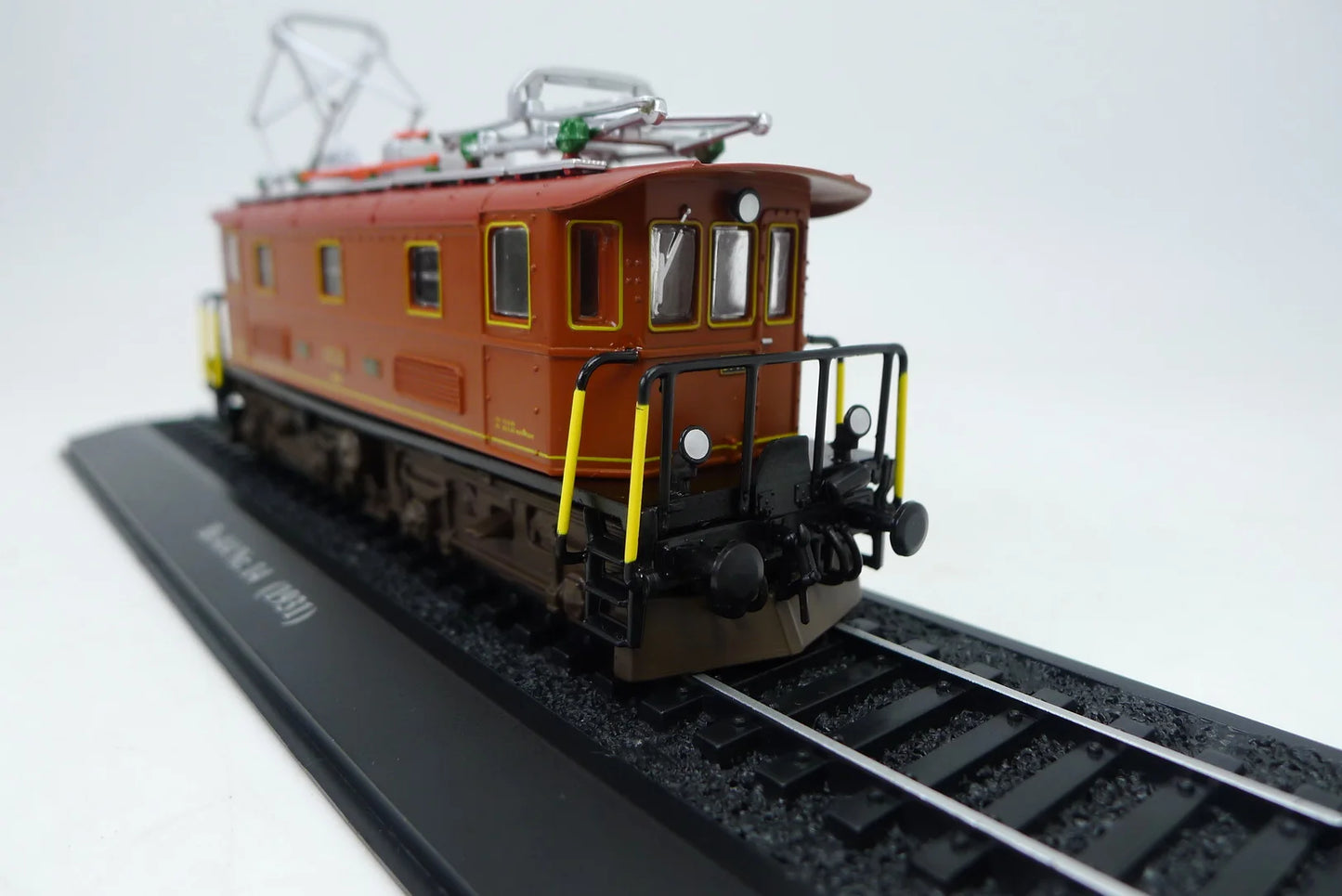 Be 4/4 Nr.14 (1931) TRAIN 1/87 Diecast Model