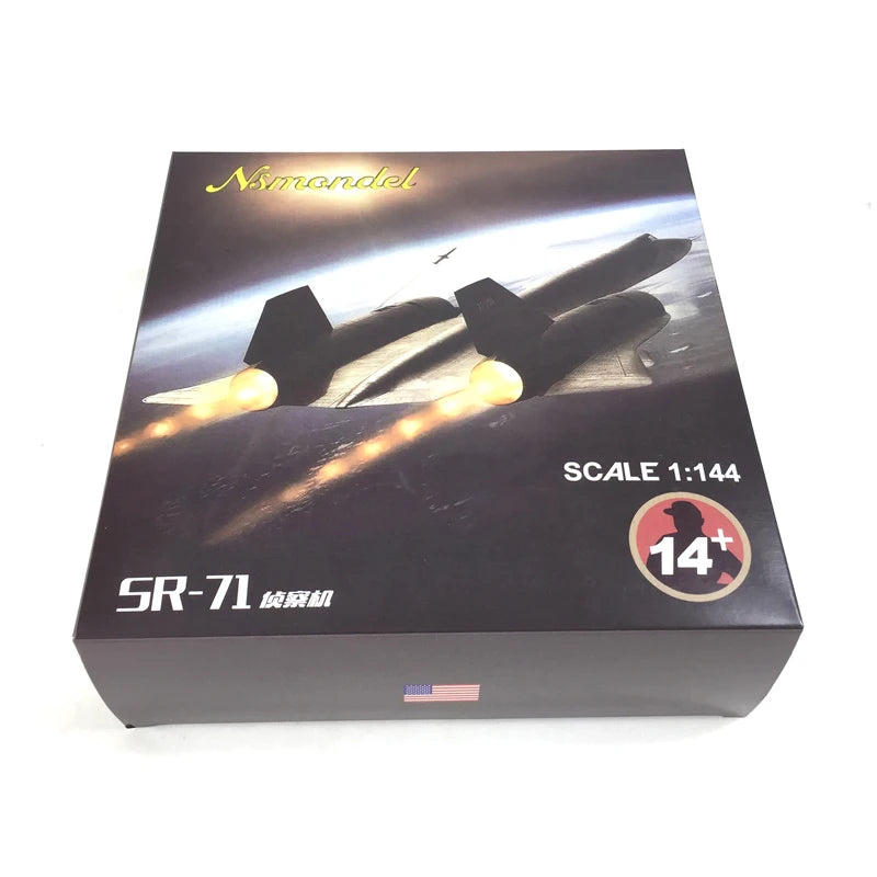 US Air Force SR-71 Blackbird Reconnaissance Aircraft Diecast Model
