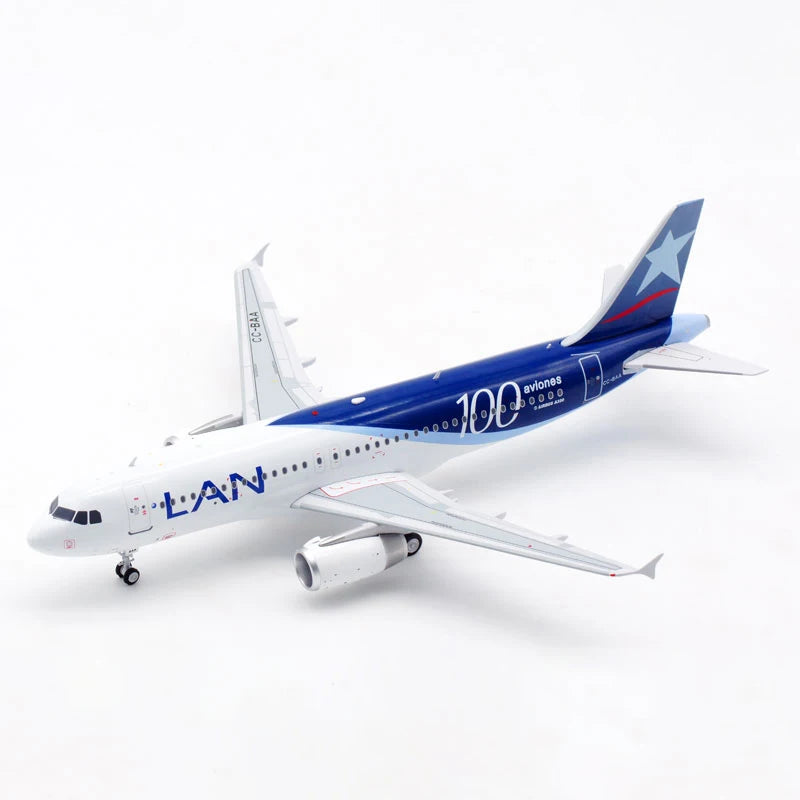 1:200 Scale Chilean A320 CC-BAA aircraft Simulation Airplane Alloy Model Static Display Collectible Gift Toy Souvenir Decration