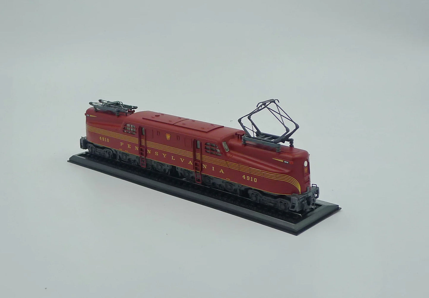 Atlas Class GG1 4910 (1941) TRAIN 1/87 Diecast Model
