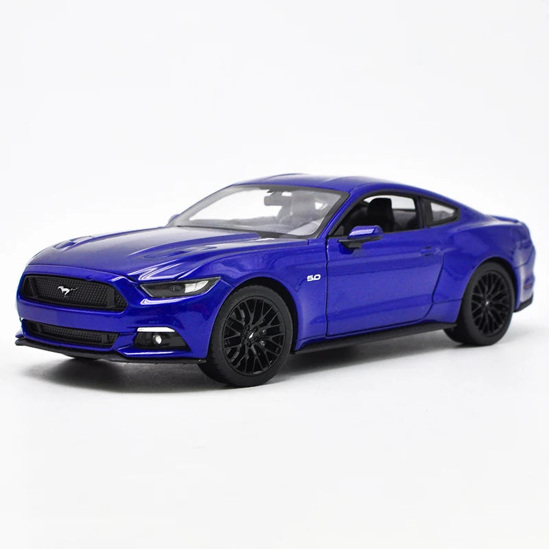 WELLY 1:24 Ford Mustang GT 2015 Alloy Car Model Diecast Toy Vehicle High Simitation Cars Toys For Children Kids Gifts