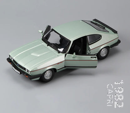 Bburago 1:24 Ford Capri 1982 Alloy Car Diecasts & Toy Vehicles Car Model Miniature Scale Model Car For Children