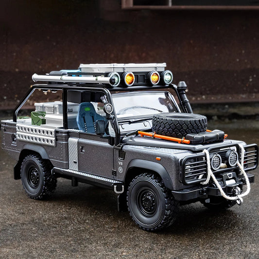 1:24 Land Rover Defender 110 SUV Diecast Model Car with Sound, Lights & Pull Back Action