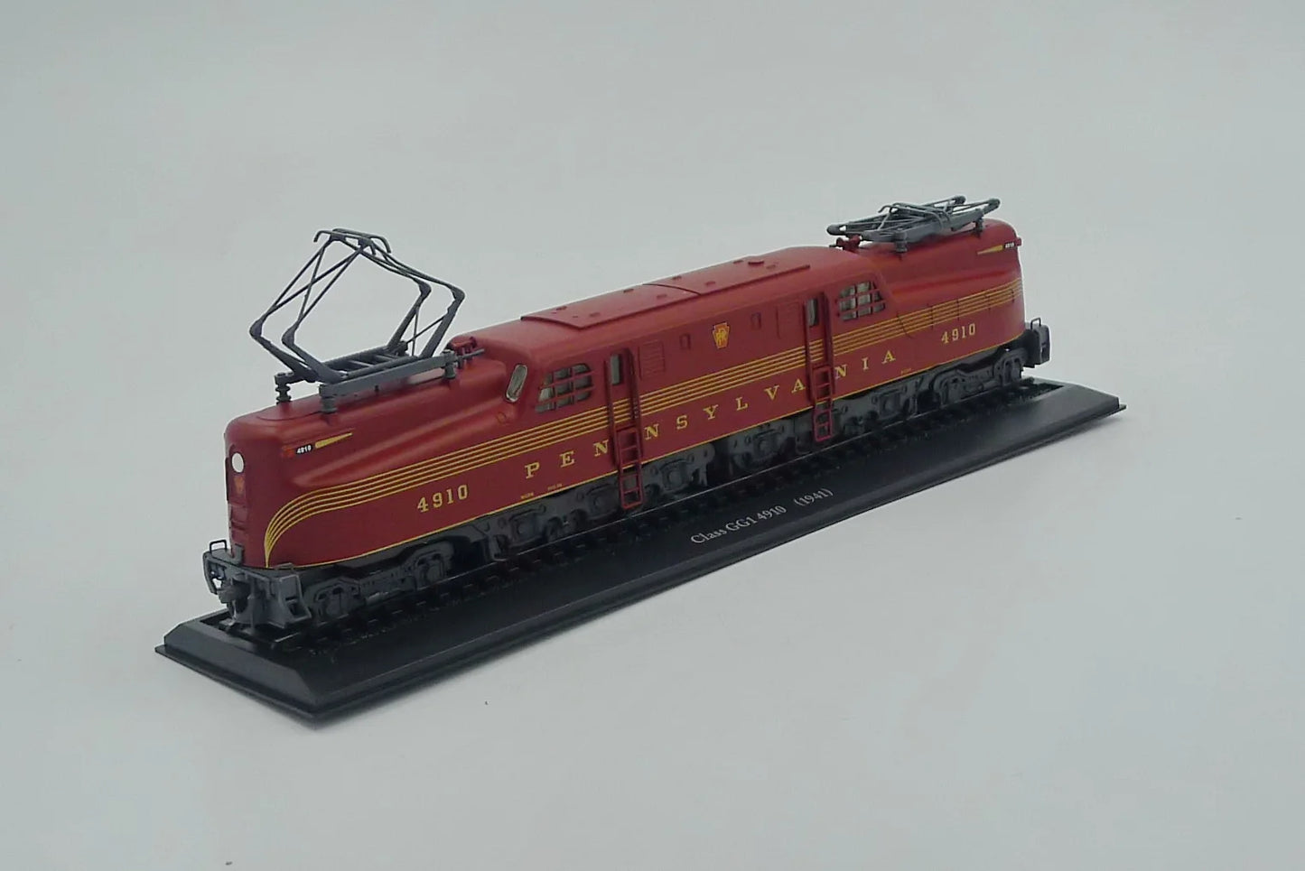 Atlas Class GG1 4910 (1941) TRAIN 1/87 Diecast Model
