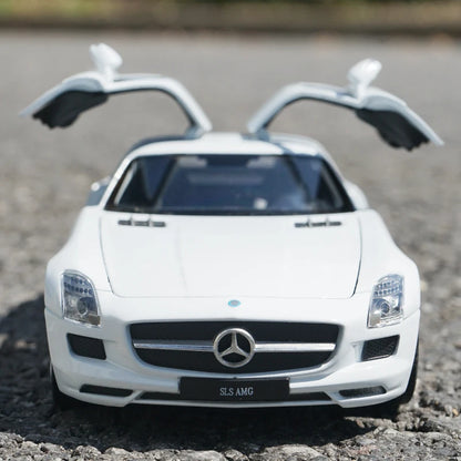 WELLY 1:24 Mercedes-Benz SLS AMG Diecast Model Car