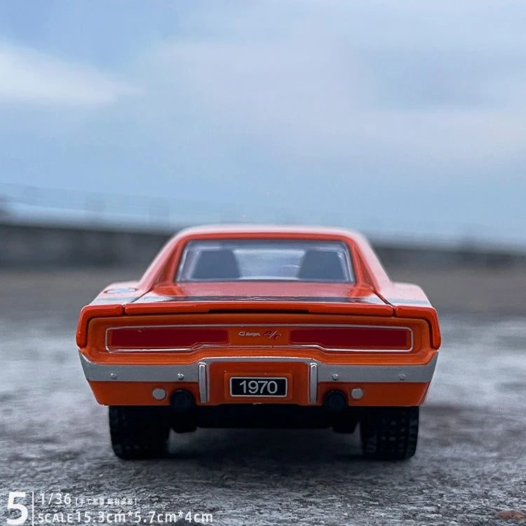 1970 Dodge Charger R/T Diecast Model Car – 1:32 Scale with Sound, Light & Pull-Back Action
