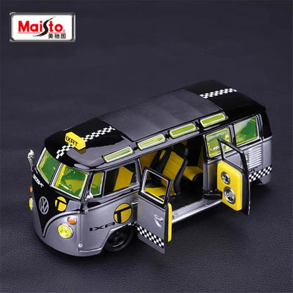 Maisto 1:24 Volkswagen Samba Bus Diecast Model