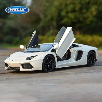 WELLY 1:24 Lamborghini Aventador LP700-4 Diecast Model Car – Alloy Metal Collectible
