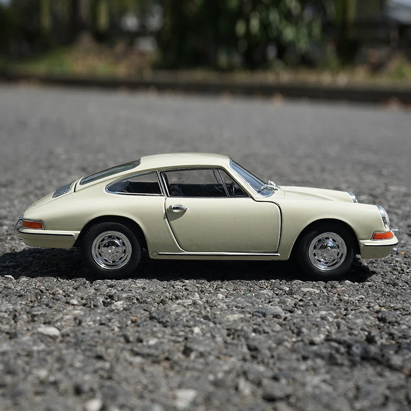 WELLY 1:24 Porsche 911 1964 Alloy Car Model Diecasts & Toy Vehicles Car Model Miniature Scale Model Car Toy For Children