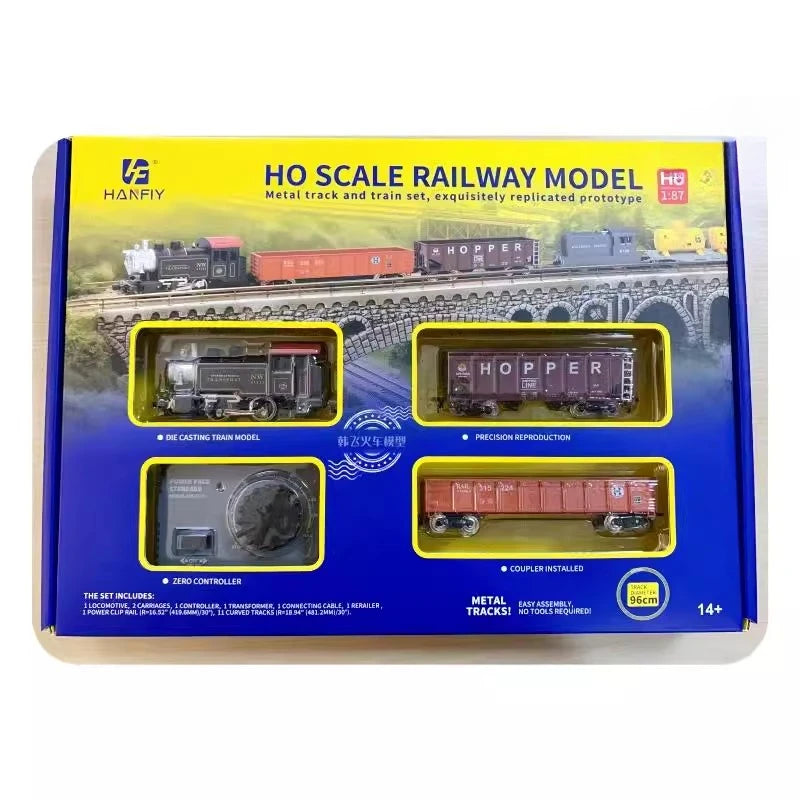 HO Scale 1:87 Electric Model Train Set with Locomotive, Carriages and Track