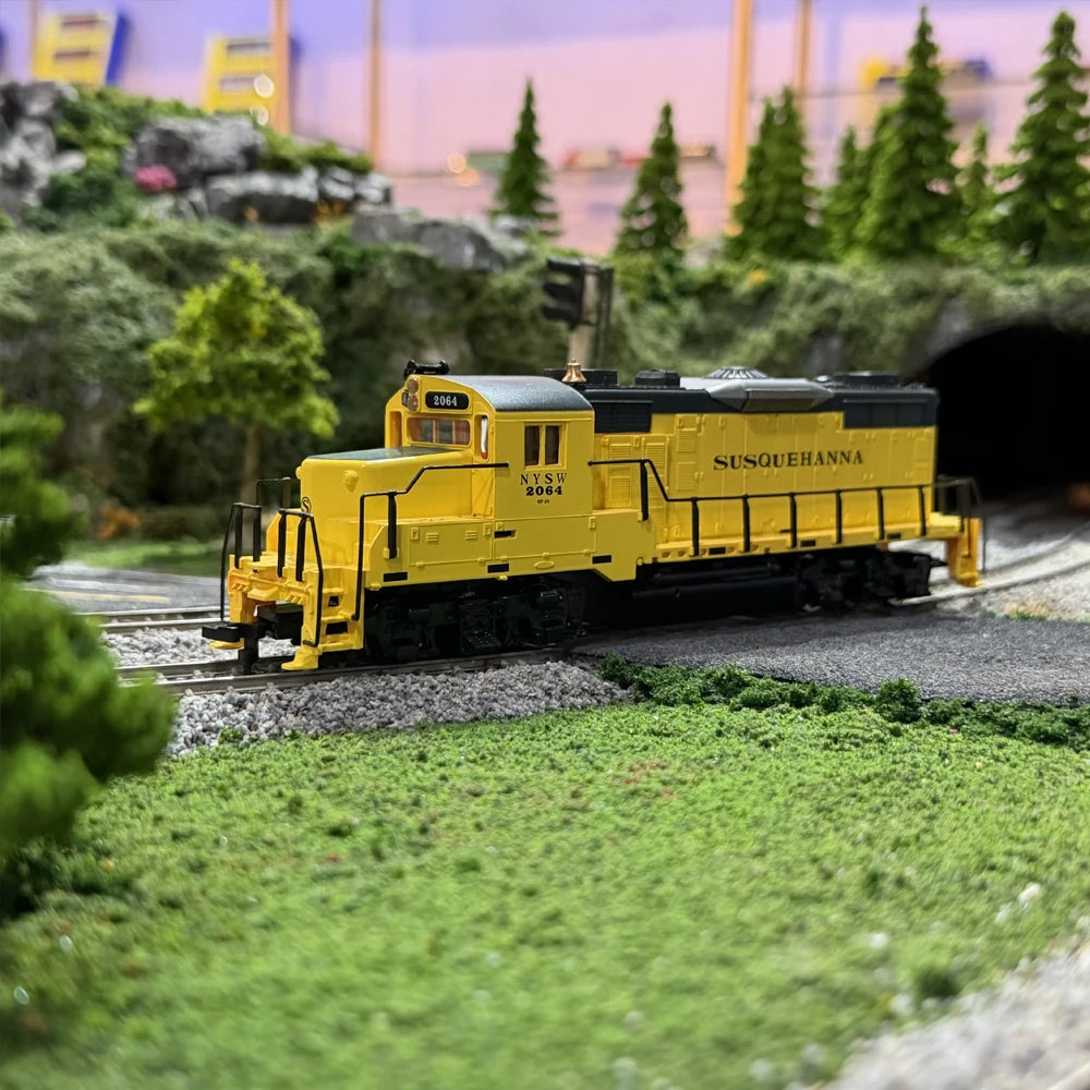 HO 1/87 Model Train GP-20 Diesel Electric Locomotive