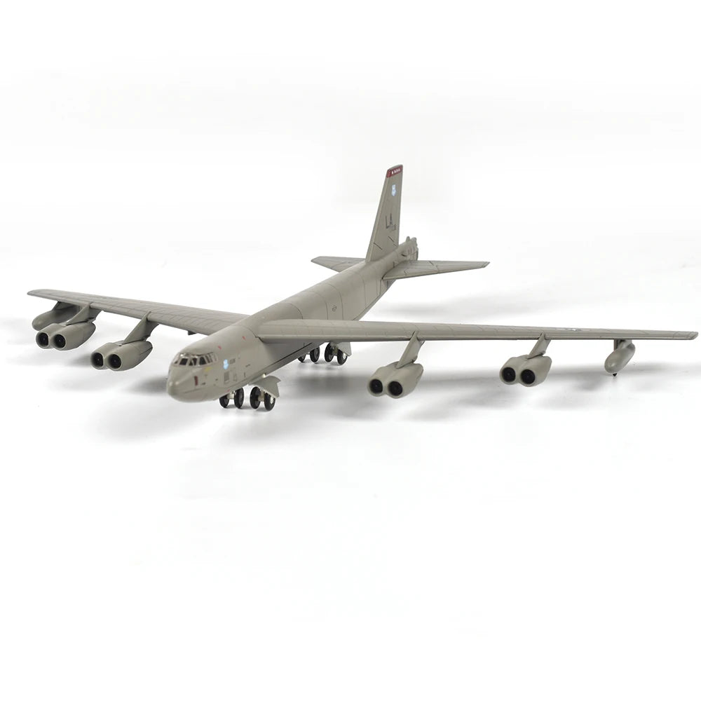 JASON TUTU 1/200 Scale Alloy Model Diecast Aircraft Model B52 Bomber Military Fighter B-52 Drop Shipping