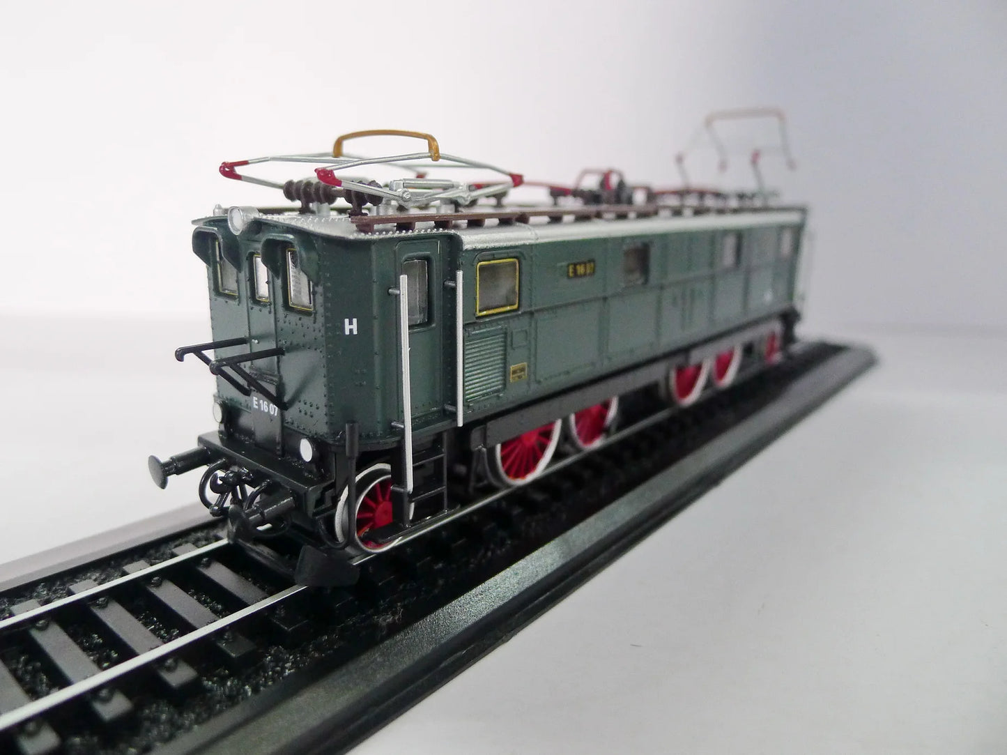 Atlas E 16 07 (1927) TRAIN 1/87 Diecast Model