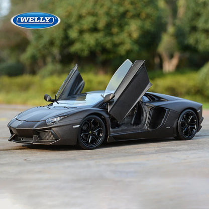 WELLY 1:24 Lamborghini Aventador LP700-4 Diecast Model Car – Alloy Metal Collectible