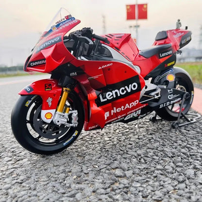Maisto 1:6 Ducati Desmosedici GP #63 Diecast Motorcycle Model