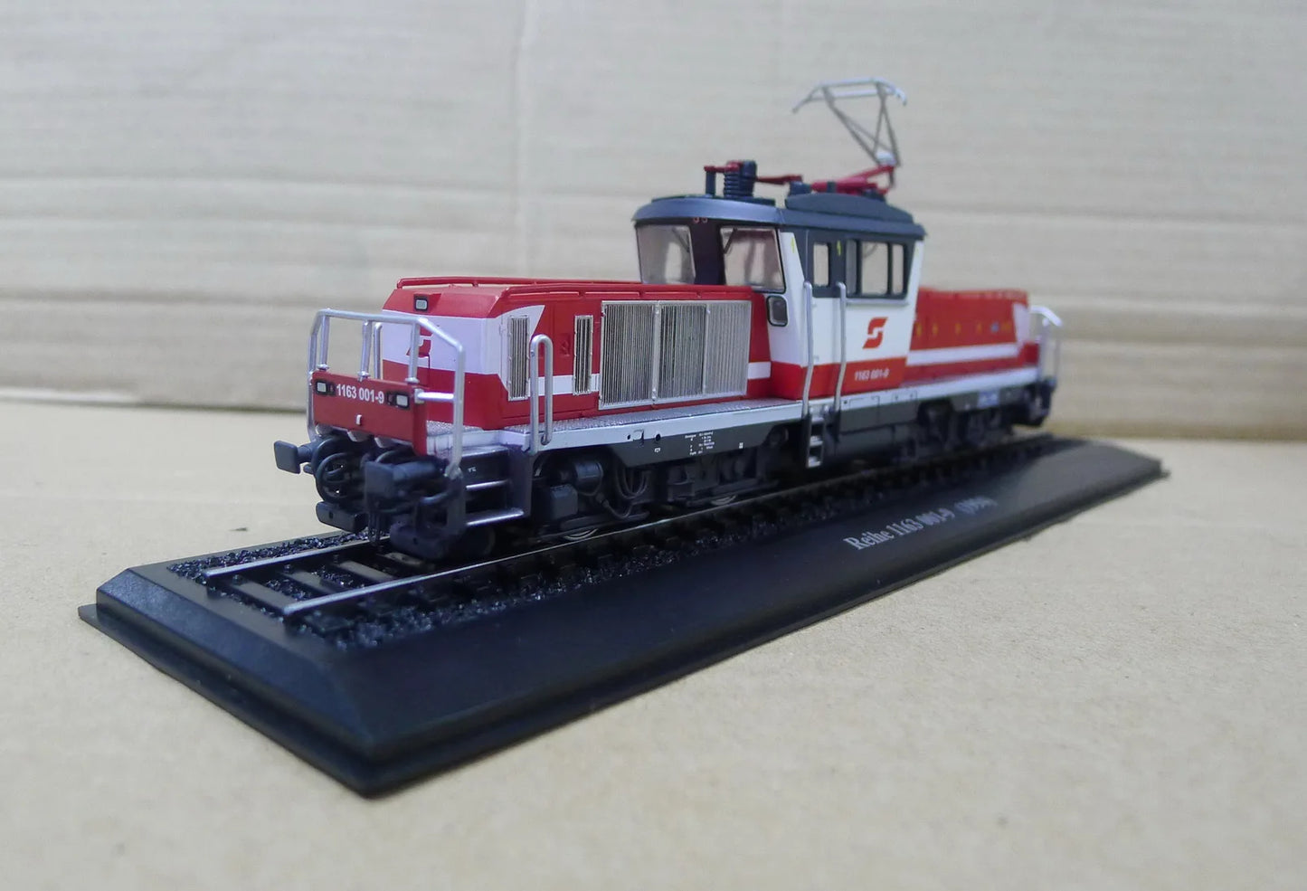 Atlas Reihe 1163 001-9 (1994) TRAIN 1/87 Diecast Model