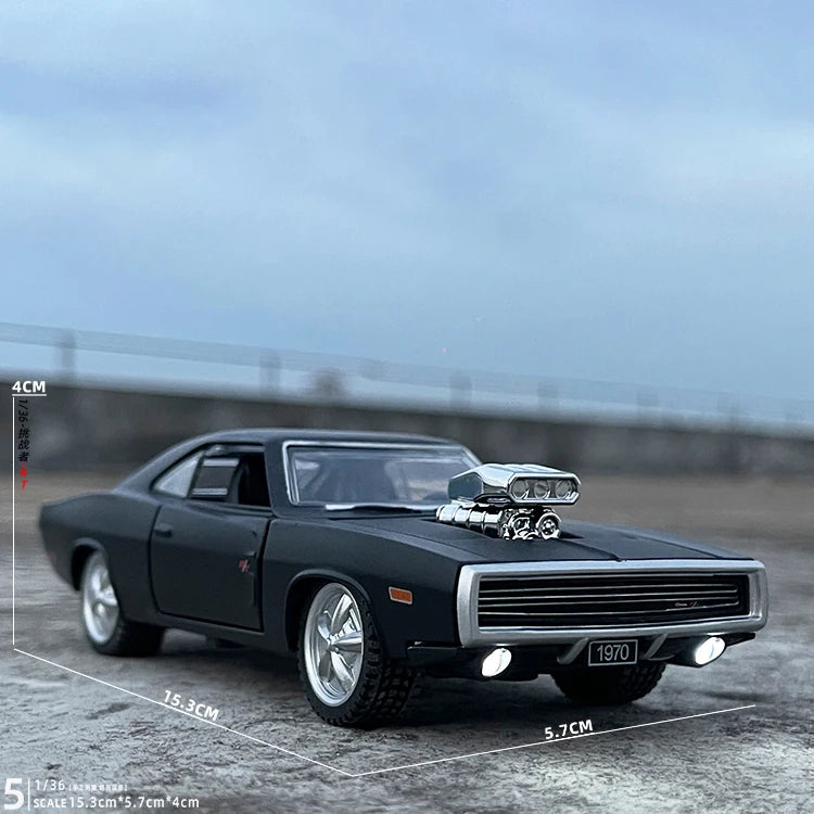 1970 Dodge Charger R/T Diecast Model Car – 1:32 Scale with Sound, Light & Pull-Back Action