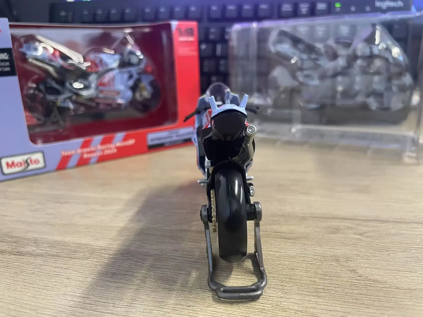 Maisto 1:18 Scale Gresini Racing #93 Motorcycle (2024)