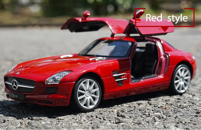 WELLY 1:24 Mercedes-Benz SLS AMG Diecast Model Car