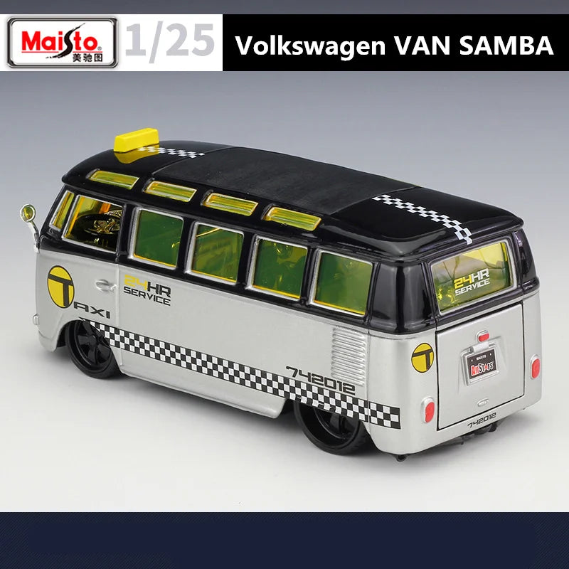 Maisto 1:24 Volkswagen Samba Bus Diecast Model
