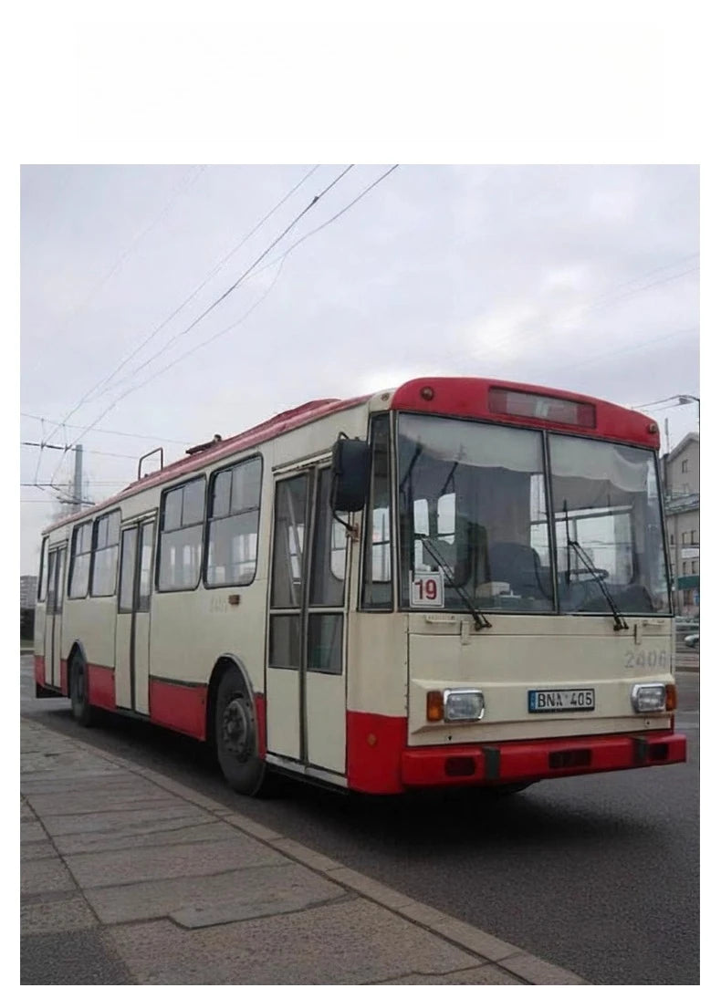 1:43 Škoda 14TR Czech Double-Axle Trolleybus Die-Cast Model