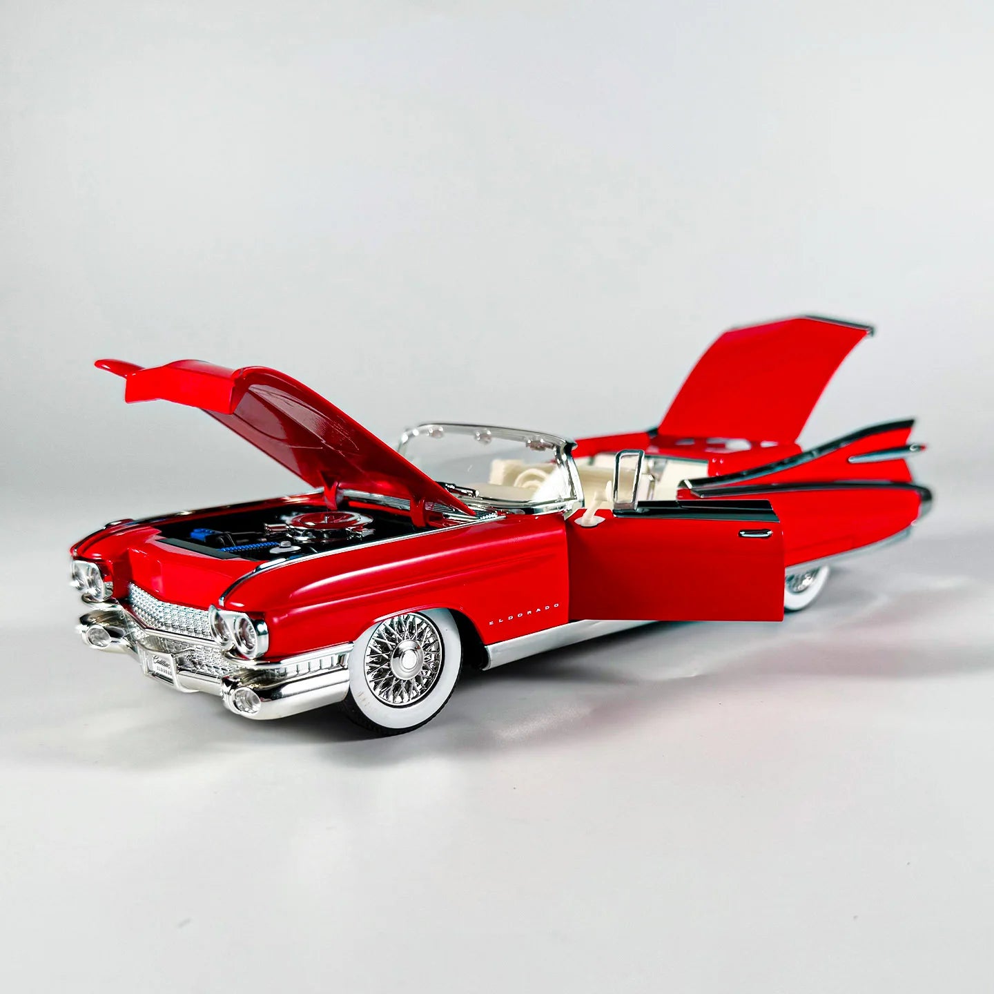 1:24 Retro Luxury Convertible Sports Car Diecast Model
