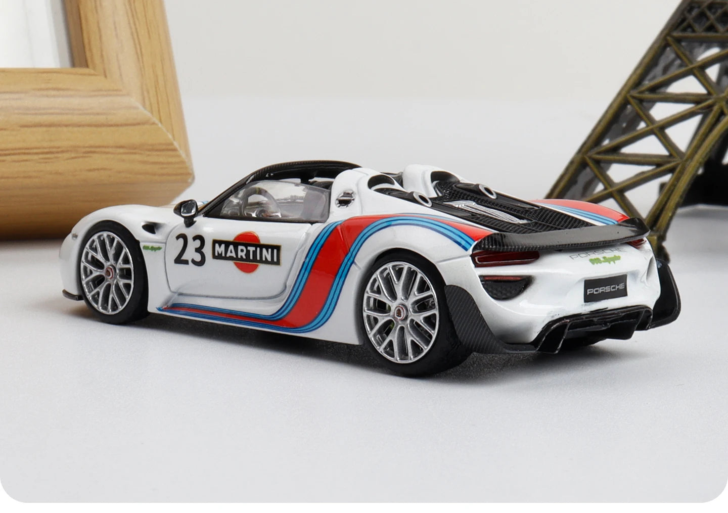 TOP LUX 1:64 Porsche 918 Spyder Diecast Model Car by WELLY