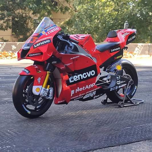 Maisto 1:6 Ducati Desmosedici GP #63 Diecast Motorcycle Model